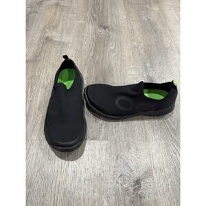 OOFOS OOMG eeZee Low Black Recovery Slip On Shoes Mens 10.5 EUC